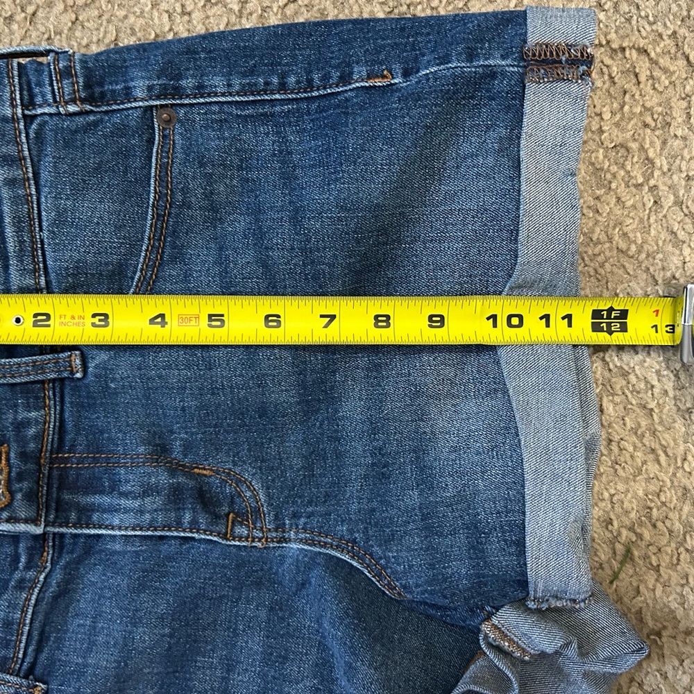 Old Navy Women's Dark Blue Jean Shorts - Picture 4 of 5